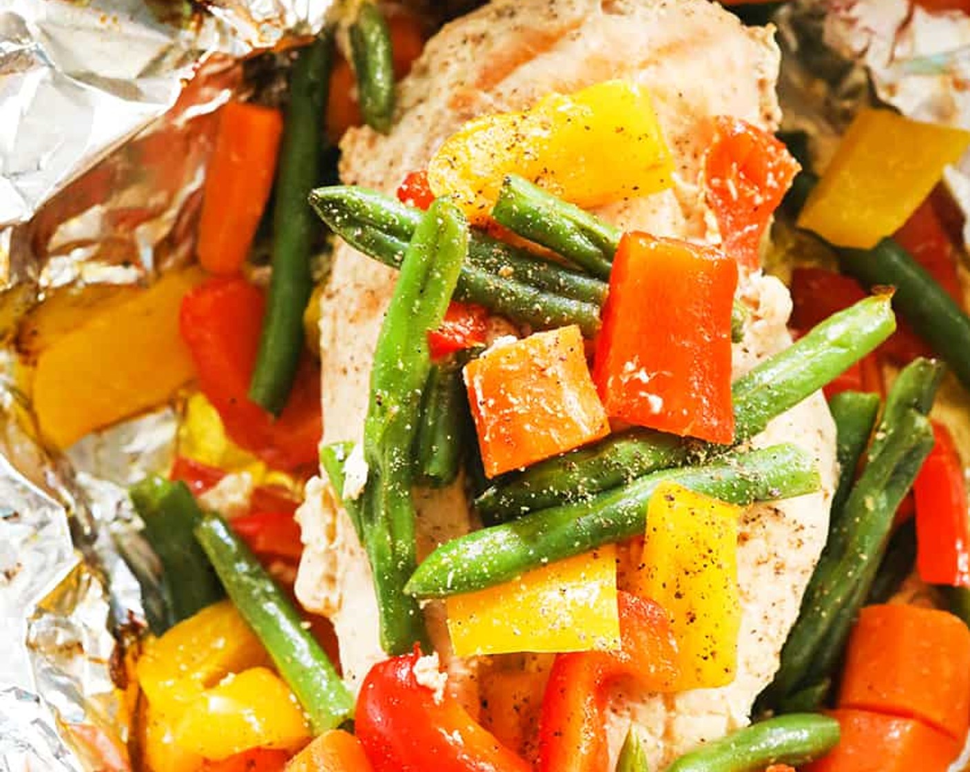 Grilled Chicken and Veggies in Foil