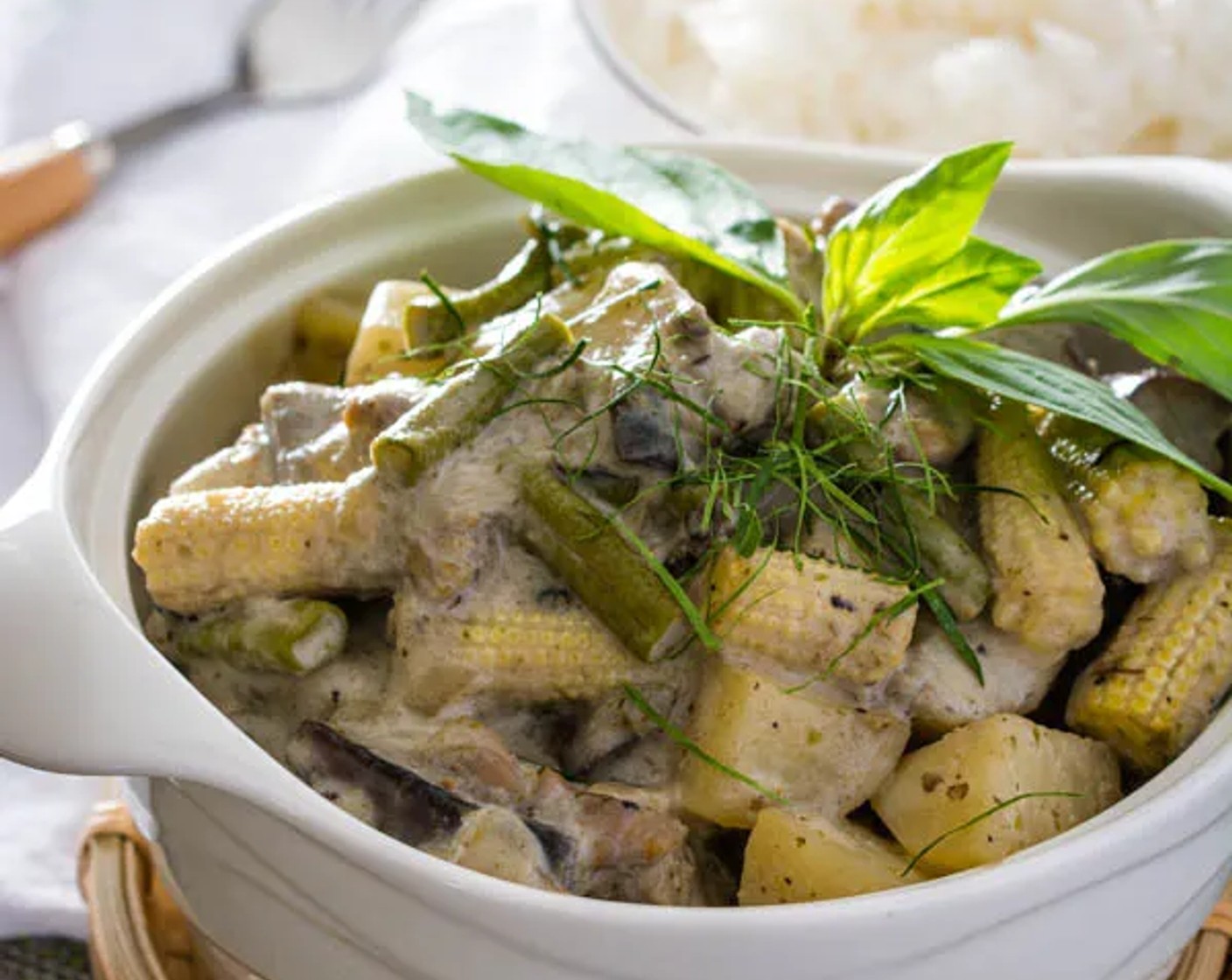 step 9 Serve the Thai Green Curry with steamed jasmine rice. Enjoy!