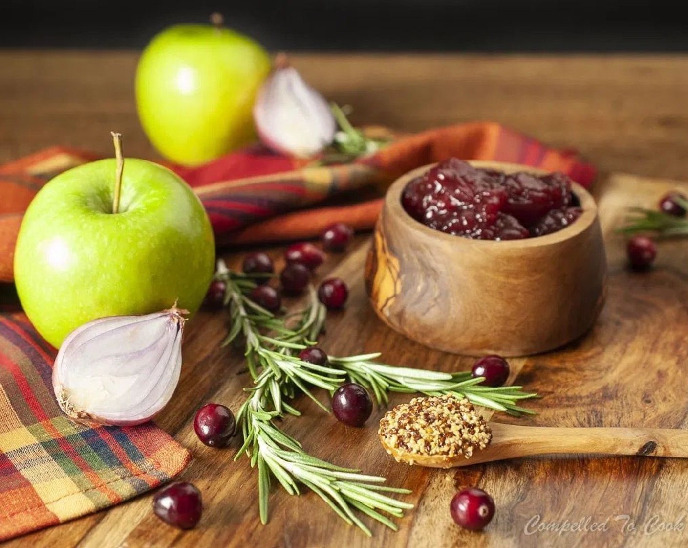step 8 Add Fresh Cranberry (1 cup), Apple (1 cup), Water (1/2 cup), White Wine (4 Tbsp), Brown Sugar (4 Tbsp), Fresh Rosemary (1 1/2 Tbsp), and Fresh Ginger (1 tsp). Allow to simmer gently, stirring occasionally until the cranberries are soft and the apples are tender. This will take about 20 minutes and most of the excess moisture will be evaporated.