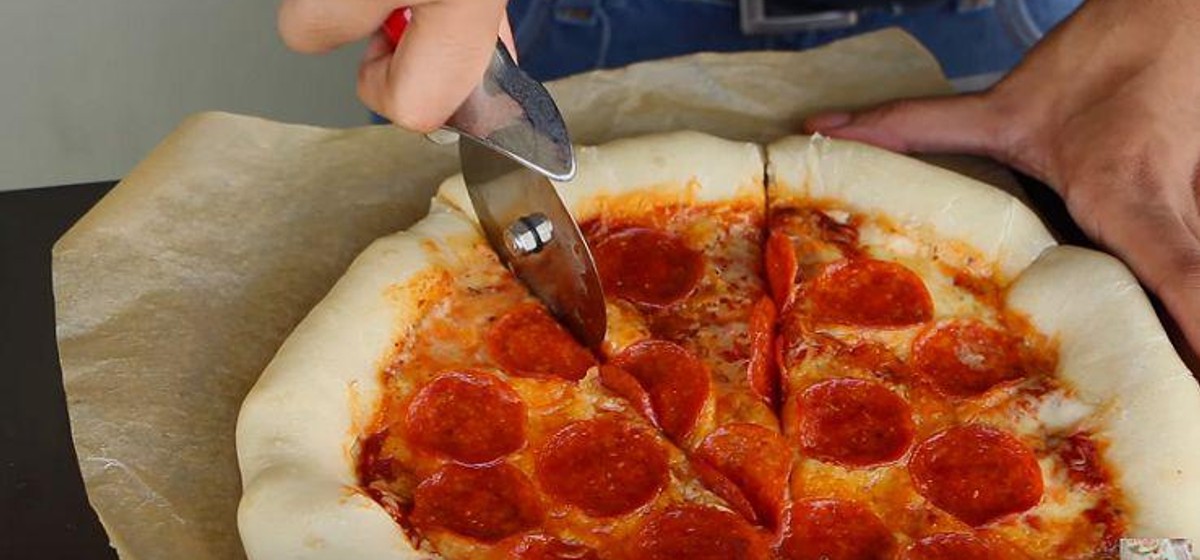 Stuffed Crust Pepperoni Pizza Recipe | SideChef