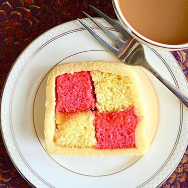 Lemon Rose Battenberg Cake Recipe | SideChef