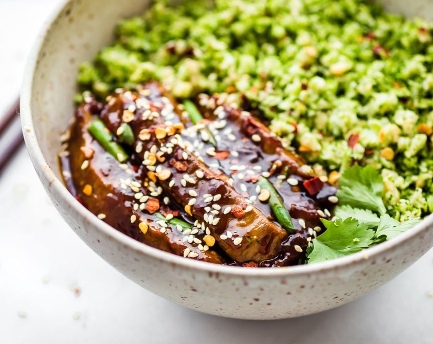 Paleo Mongolian Beef Broccoli Rice Bowls