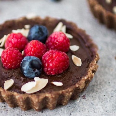 Raw Vegan Avocado Chocolate Tart Recipe | SideChef