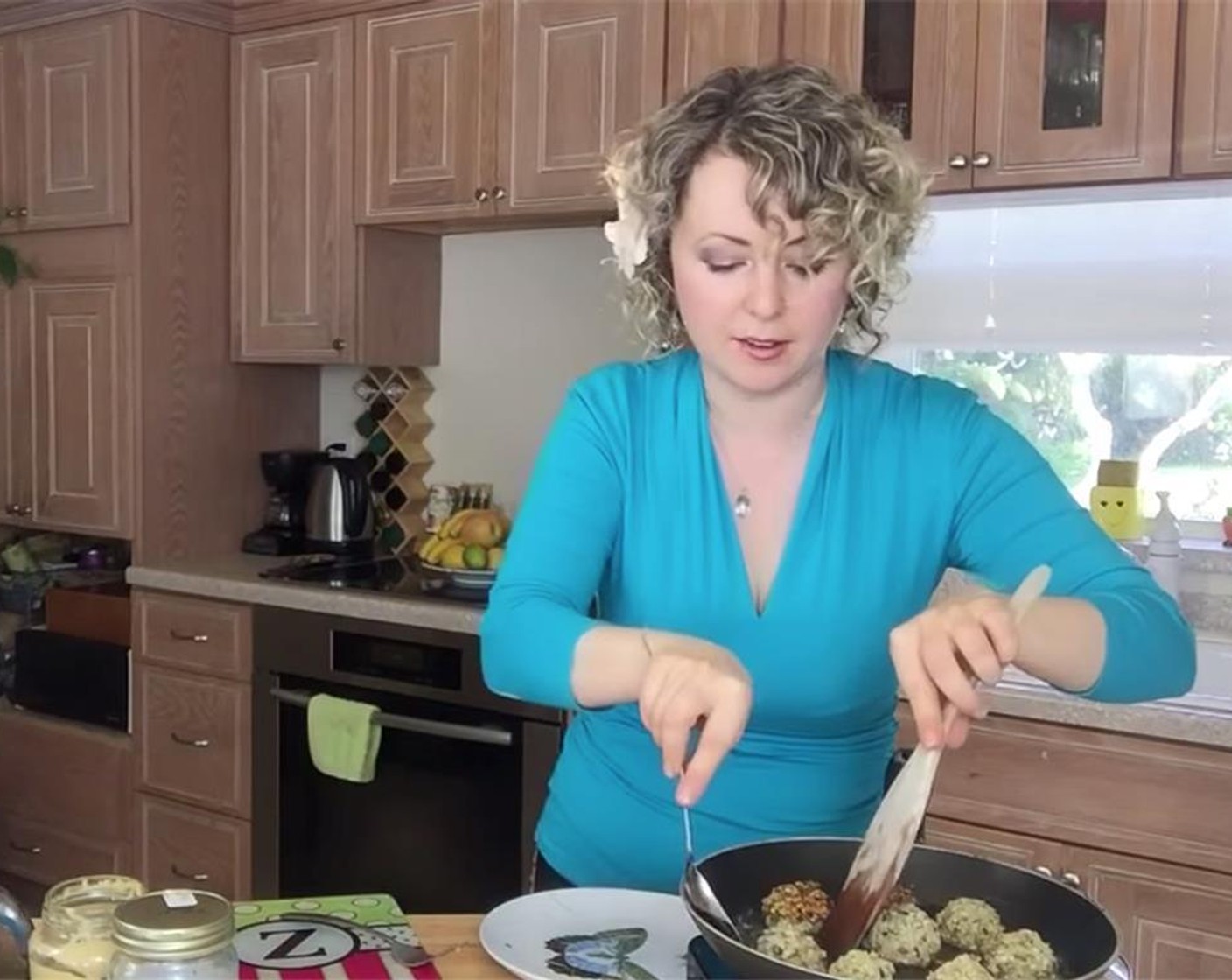 step 3 Shape mixture into balls and add to the pan. Cook covered for about 4 minutes, flip, and then cook covered for 4 more minutes. Remove from pan, and place on a paper towel lined plate.