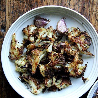 Parmesan Roasted Cauliflower with Garlic and Thyme Recipe | SideChef