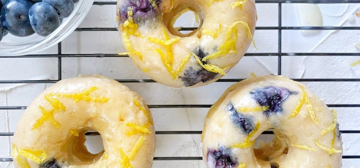 Vegan Blueberry Lemon Donuts Recipe | SideChef