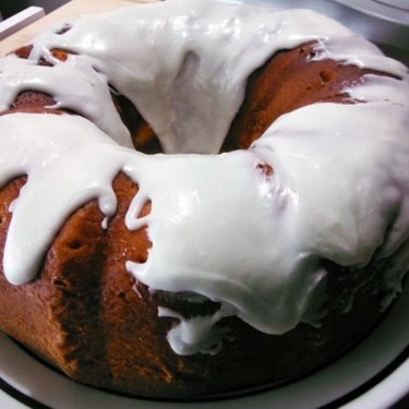 Easy Pound Cake Recipe | SideChef