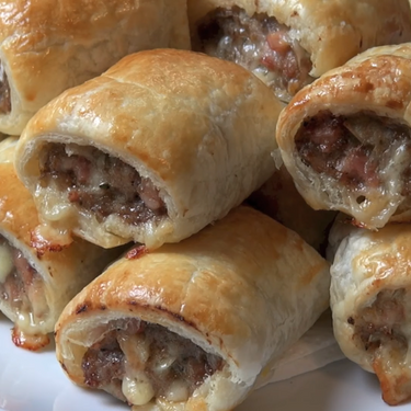 Cheesy Beef and Bacon Sausage Rolls Recipe | SideChef