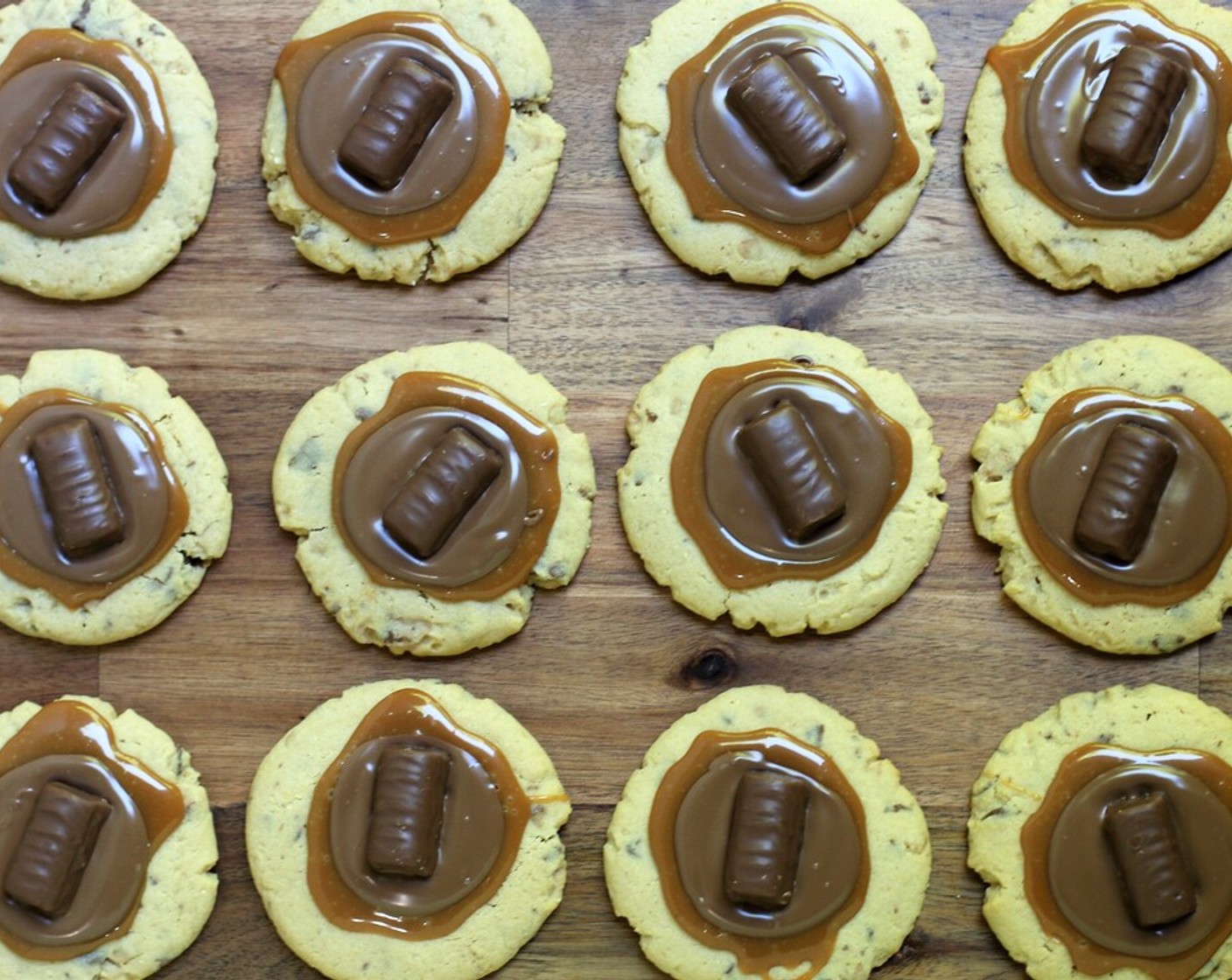 Crumbl Caramel Shortbread Twix Cookies