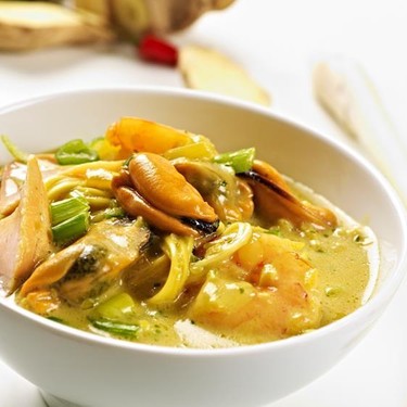 Singapore Laksa and Spicy Seafood Noodle Soup Recipe | SideChef