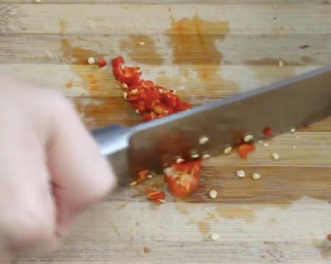 step 2 Mince Red Bird's Eye Chili Pepper (4).