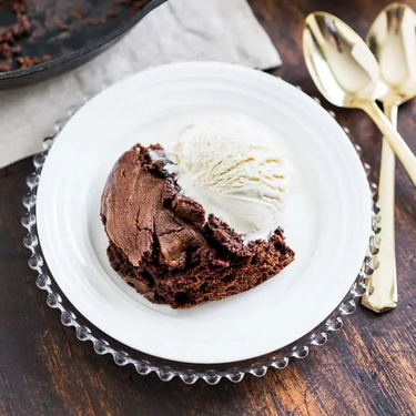 Chocolate Fudge Skillet Cake Recipe | SideChef