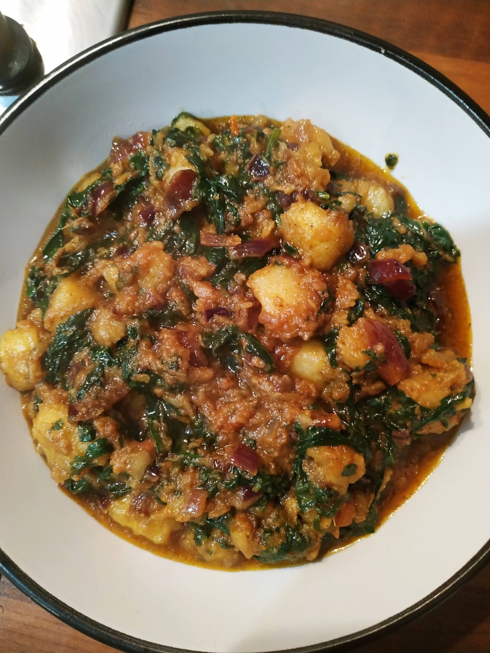 Aloo Palak ki Sabji (Potatoes in Spinach Gravy) Recipe | SideChef