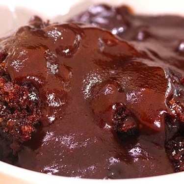 Slow Cooker Self-Saucing Chocolate Cake Recipe | SideChef
