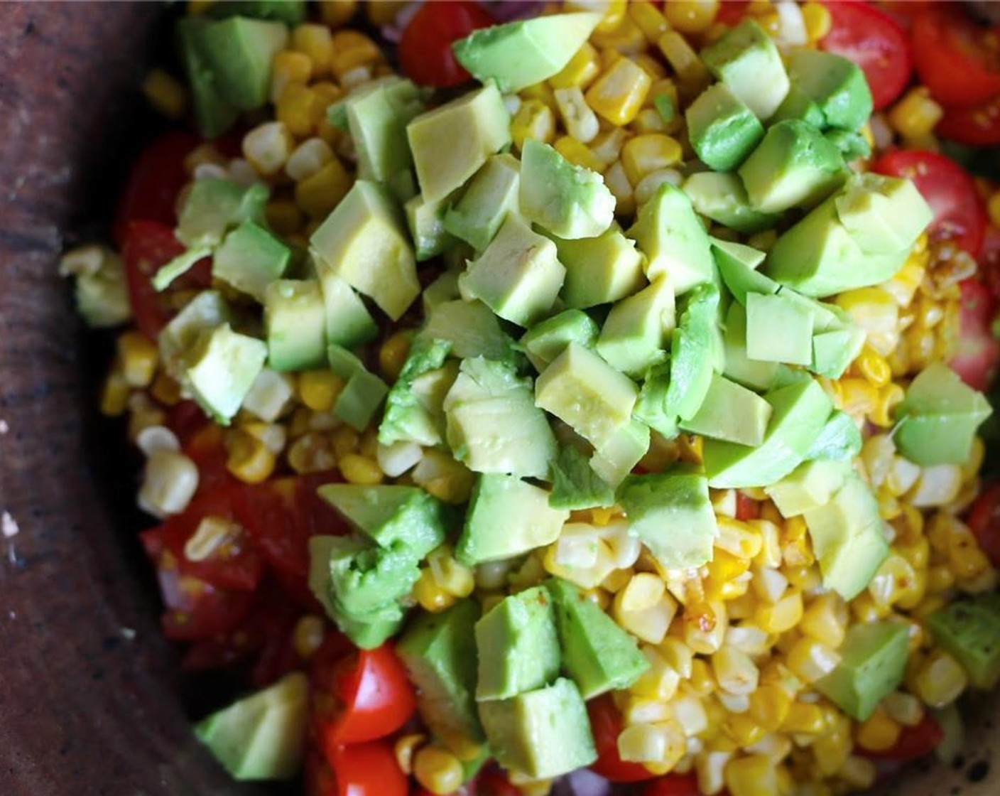 step 3 Dice the Red Onion (1/2 cup) and Grape Tomatoes (1 1/2 cups). Chop the Green Bell Pepper (3/4 cup) and the Avocado (1). Dice the Pickled Jalapeño Pepper (1).