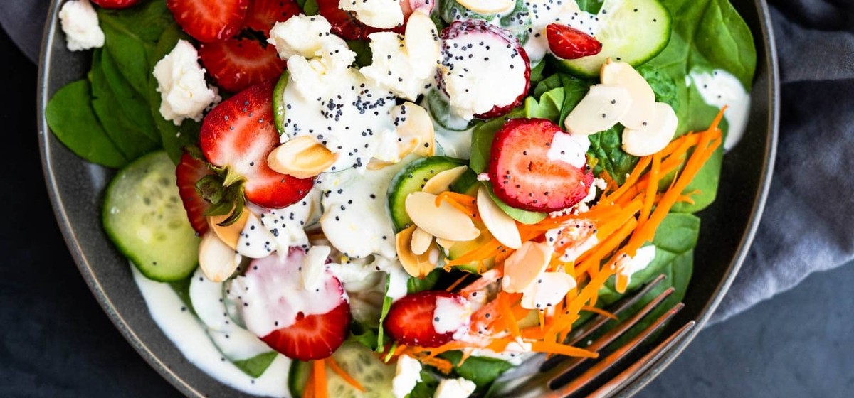 Summer Strawberry Poppy Seed Salad Recipe | SideChef
