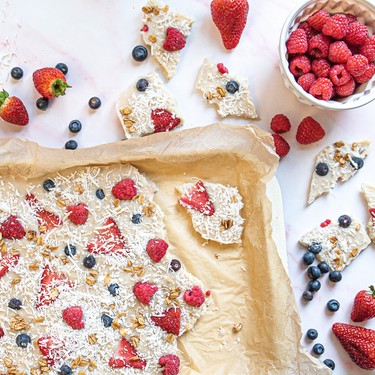 Frozen Yogurt Bark Recipe | SideChef