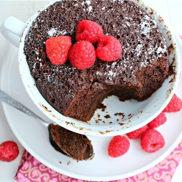 2 Minute Chocolate Mug Microwave Cake Recipe | SideChef