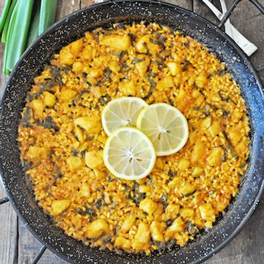 Spanish Paella with Cod and Scallions Recipe | SideChef