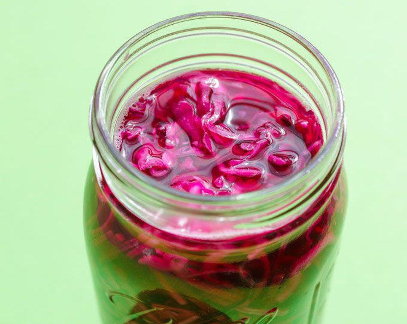 Easy Pickled Red Cabbage