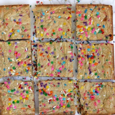 Birthday Cake Blondies Recipe | SideChef